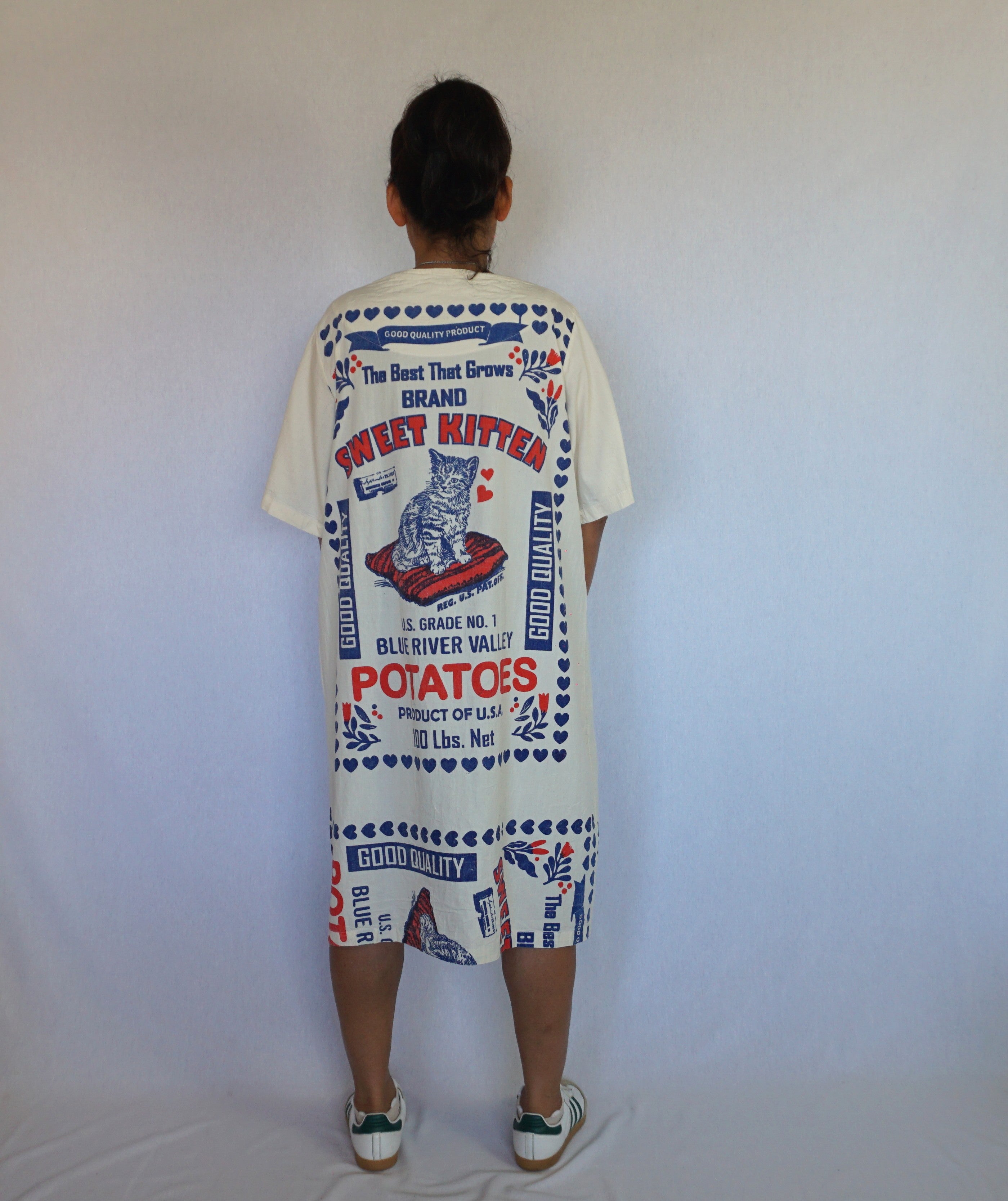 Sweet Kitten Short Sleeve Dress