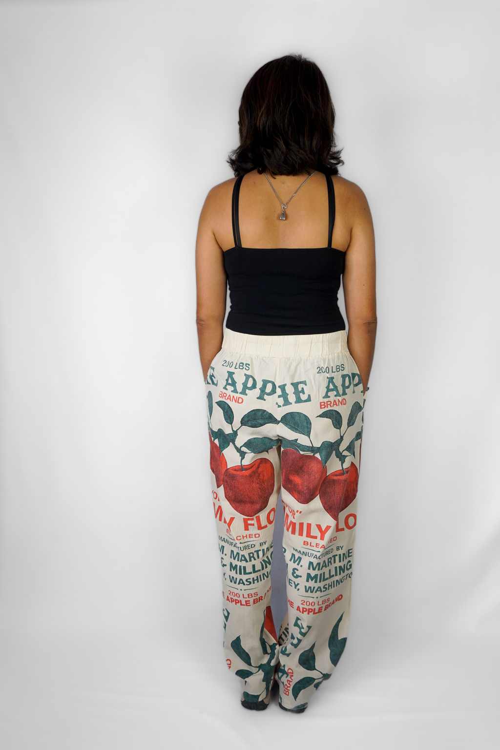 Apple straight pants